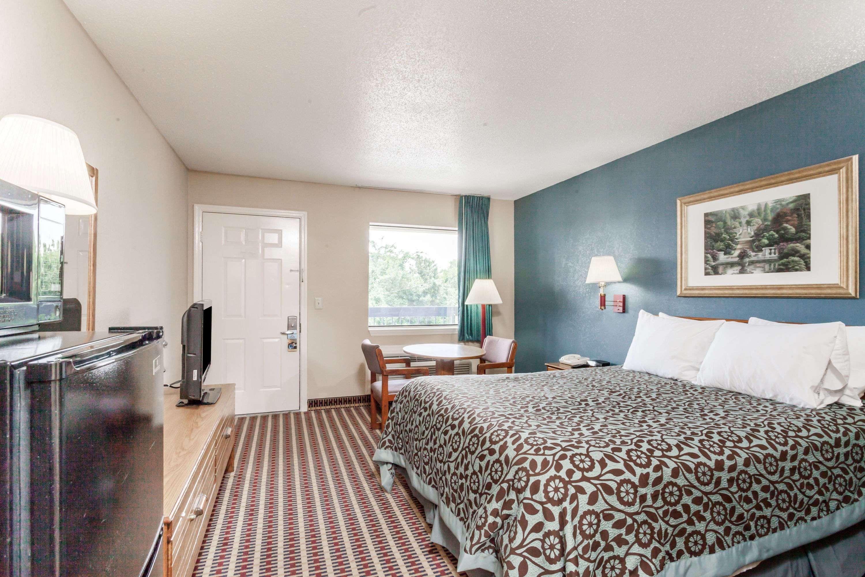 Days Inn By Wyndham Nashville N Opryland/Grand Ole Opry Экстерьер фото