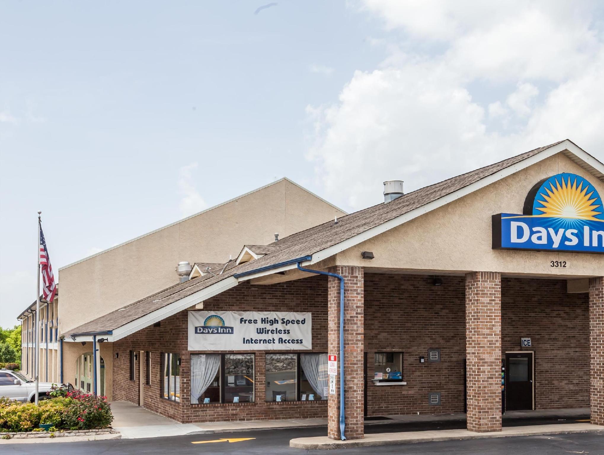 Days Inn By Wyndham Nashville N Opryland/Grand Ole Opry Экстерьер фото