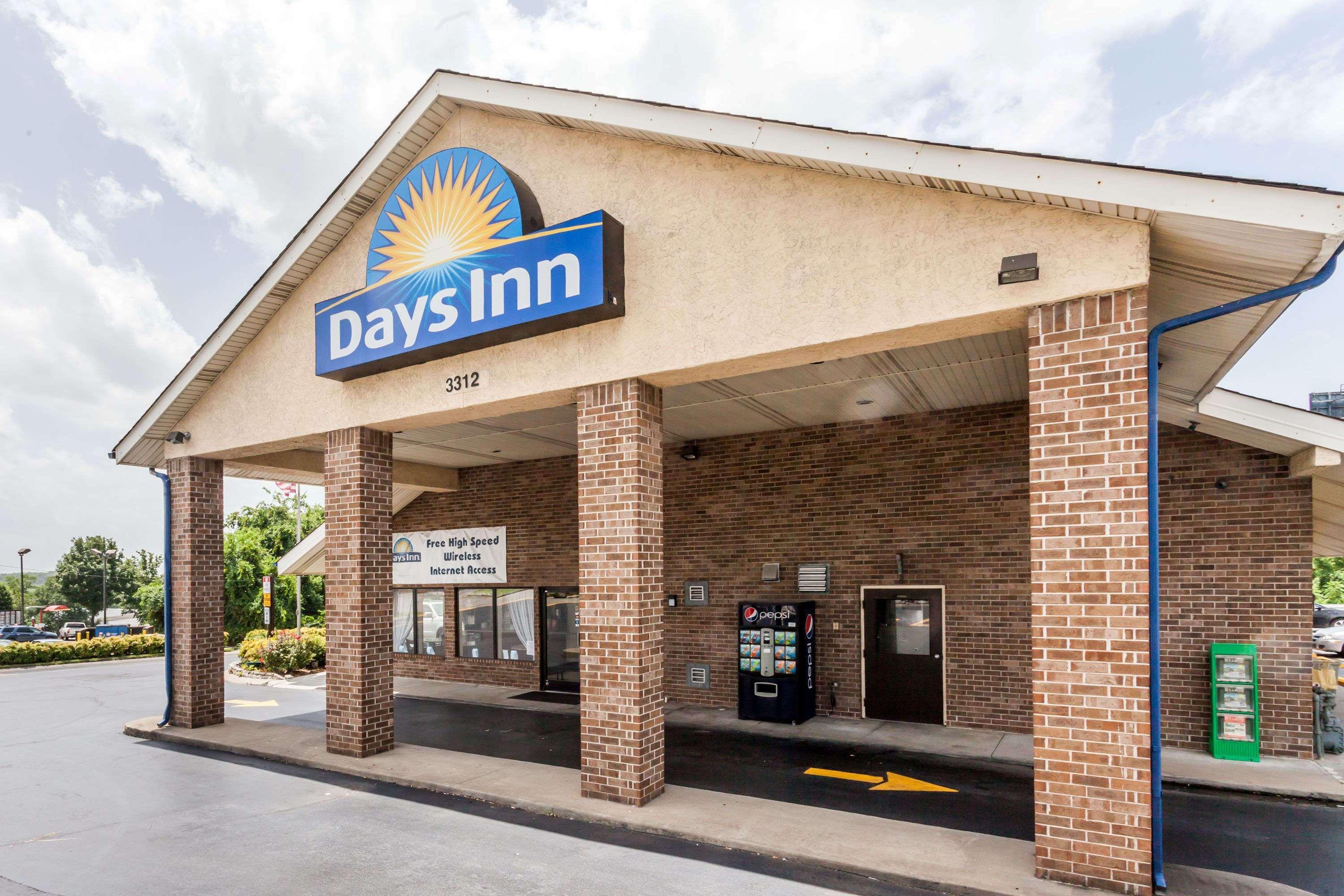 Days Inn By Wyndham Nashville N Opryland/Grand Ole Opry Экстерьер фото