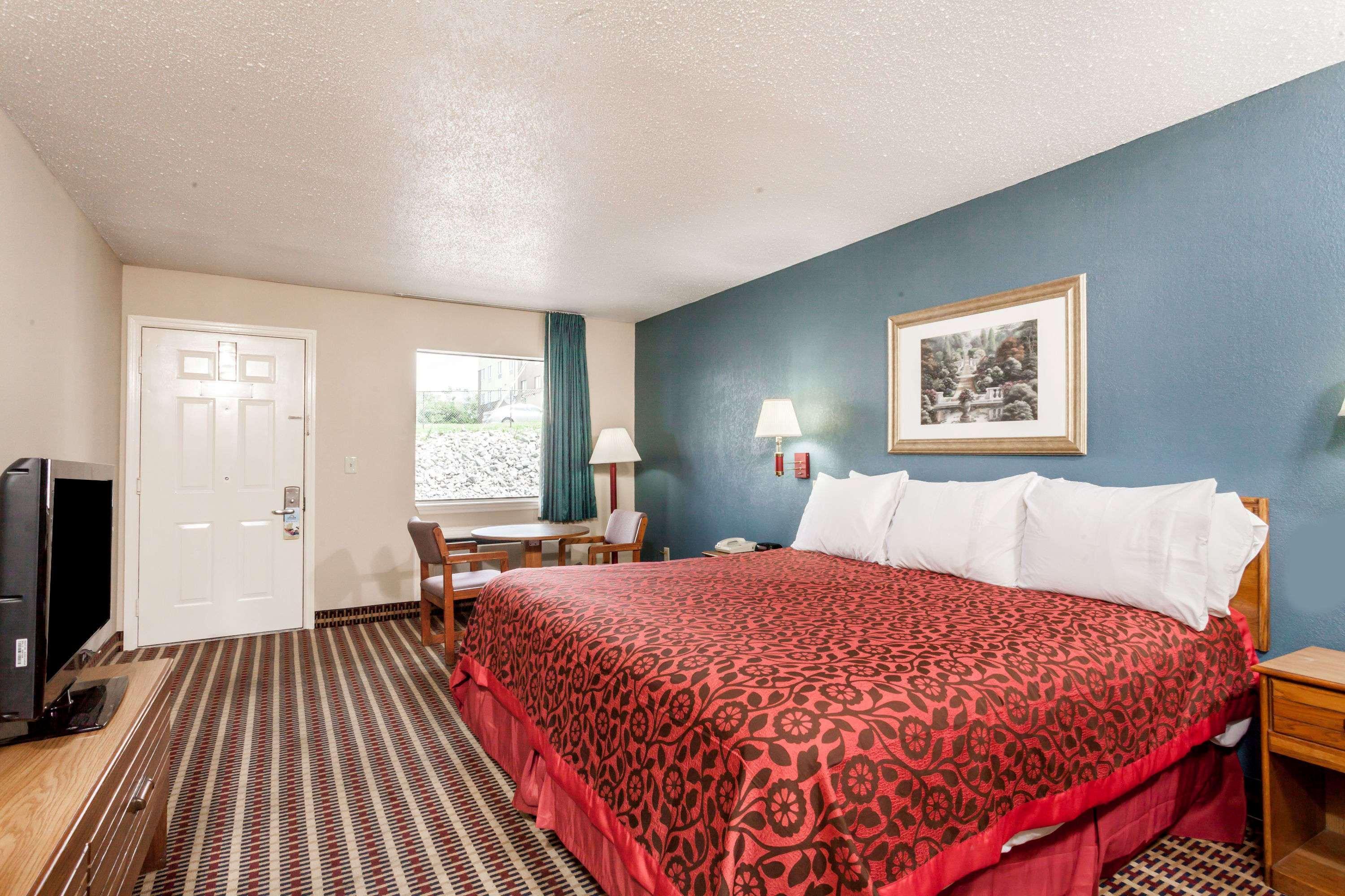 Days Inn By Wyndham Nashville N Opryland/Grand Ole Opry Экстерьер фото