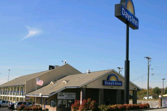 Days Inn By Wyndham Nashville N Opryland/Grand Ole Opry Экстерьер фото